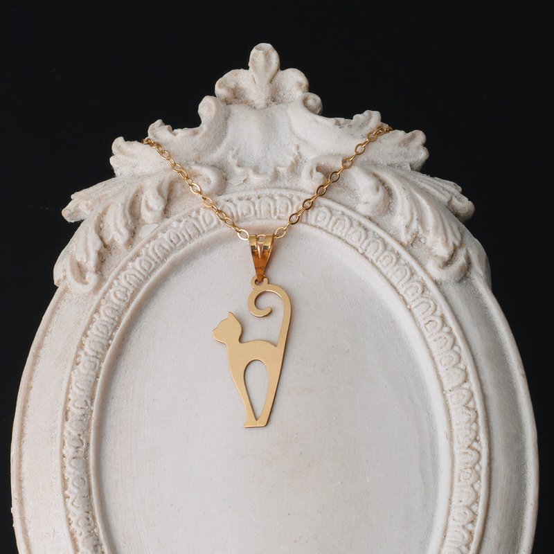 پلاک طلا 18عیار طرح گربه ملوس پلاک طلا 18عیار طرح گربه ملوس