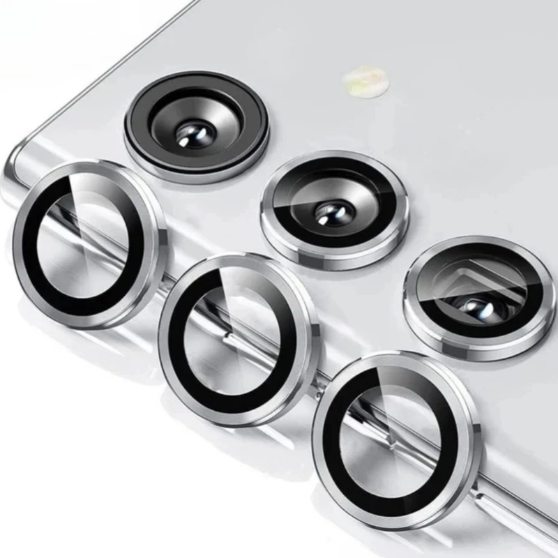 محافظ لنز دوربین شیشه ای اوجی مدل Crystal Shield مناسب برای گوشی موبایل سامسونگ Galaxy S24 FE-نقره ای محافظ لنز دوربین شیشه ای اوجی مدل Crystal Shield مناسب برای گوشی موبایل سامسونگ Galaxy S24 FE-نقره ای