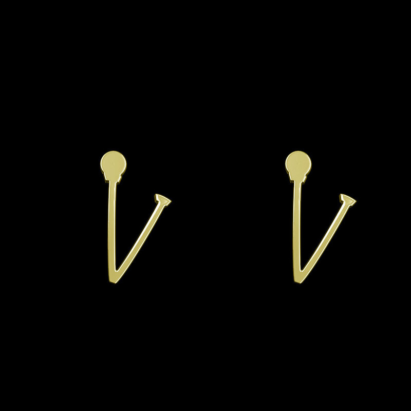 گوشواره طلا 18 عیار زنانه مدوپد مدل حرف V کد GA1-17038 گوشواره طلا 18 عیار زنانه مدوپد مدل حرف V کد GA1-17038