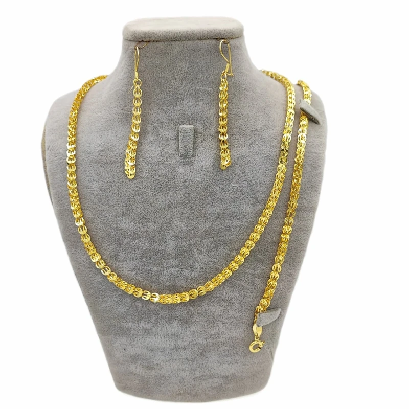 نیم ست طلا 18 عیار زنانه طلای شریف زاده مدل ملیسا نیم ست طلا 18 عیار زنانه طلای شریف زاده مدل ملیسا