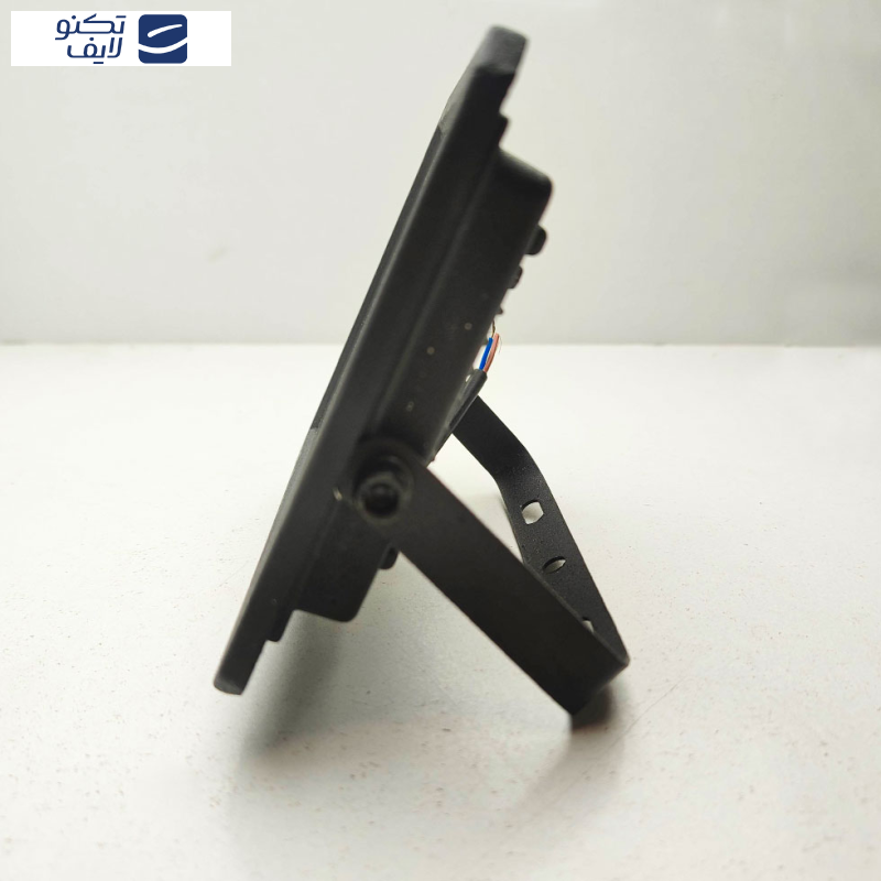 پروژکتور 30 وات شاهچراغ مدل ABAN IP66 پروژکتور 30 وات شاهچراغ مدل ABAN IP66