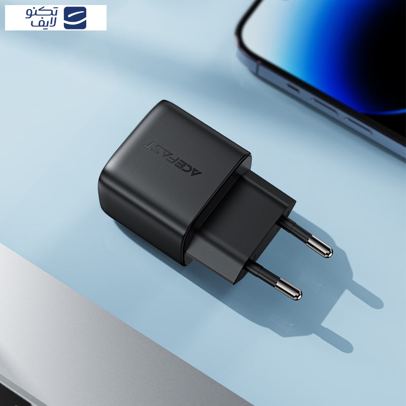 شارژر دیواری 35 وات دو پورت ایس فست مدل A116 شارژر دیواری 35 وات دو پورت ایس فست مدل A116