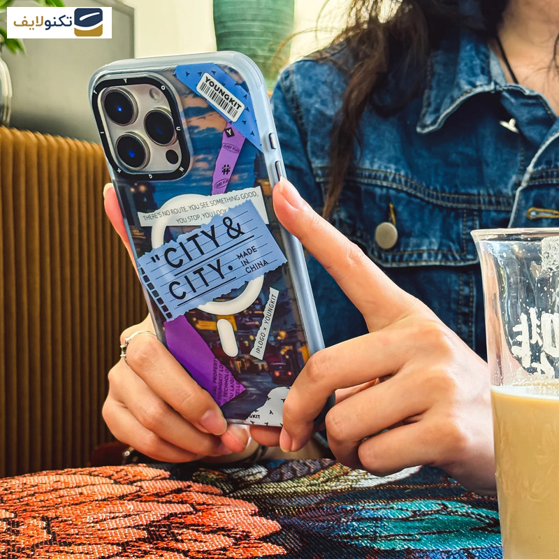 کاور یانگ کیت مدل  Urban Vibes Stick کد Z01 مناسب برای گوشی موبایل اپل iphone 16promax کاور یانگ کیت مدل  Urban Vibes Stick کد Z01 مناسب برای گوشی موبایل اپل iphone 16promax