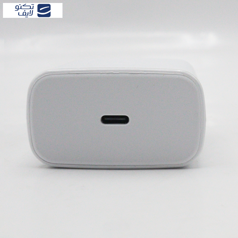 شارژر دیواری 45 وات مدل YP-45W-type-c   شارژر دیواری 45 وات مدل YP-45W-type-c