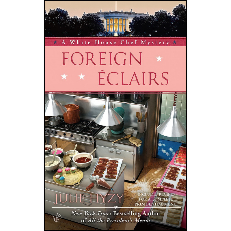 کتاب Foreign Éclairs اثر Julie Hyzy انتشارات Berkley