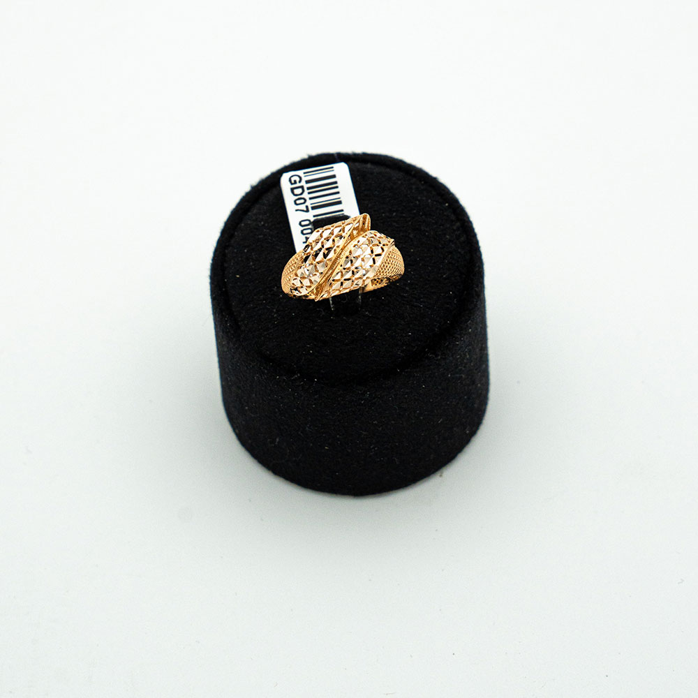 انگشتر طلا 18 عیار گالری طلا عرفان زنانه مدل فیوژن کد 4663 انگشتر طلا 18 عیار گالری طلا عرفان زنانه مدل فیوژن کد 4663