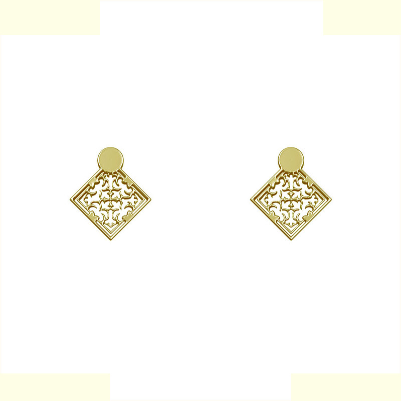 گوشواره طلا 18 عیار زنانه مدوپد مدل اسلیمی کد GA1-10387 گوشواره طلا 18 عیار زنانه مدوپد مدل اسلیمی کد GA1-10387