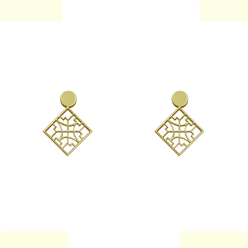 گوشواره طلا 18 عیار زنانه مدوپد مدل مربع کد GA1-10445 گوشواره طلا 18 عیار زنانه مدوپد مدل مربع کد GA1-10445