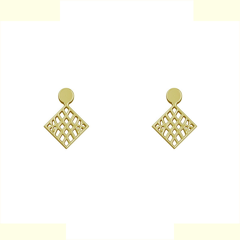 گوشواره طلا 18 عیار زنانه مدوپد مدل لوزی کد GA1-10610 گوشواره طلا 18 عیار زنانه مدوپد مدل لوزی کد GA1-10610