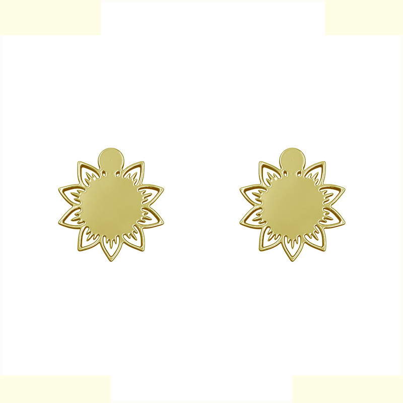 گوشواره طلا 18 عیار زنانه مدوپد مدل گل کد GA1-12218 گوشواره طلا 18 عیار زنانه مدوپد مدل گل کد GA1-12218