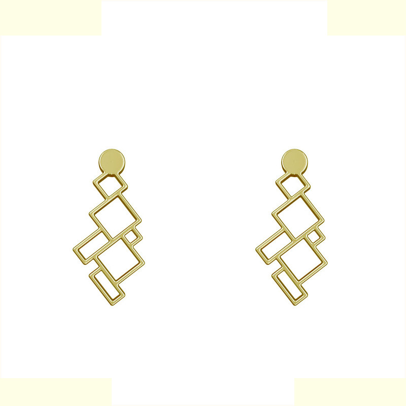 گوشواره طلا 18 عیار زنانه مدوپد مدل هندسی کد GA1-14997