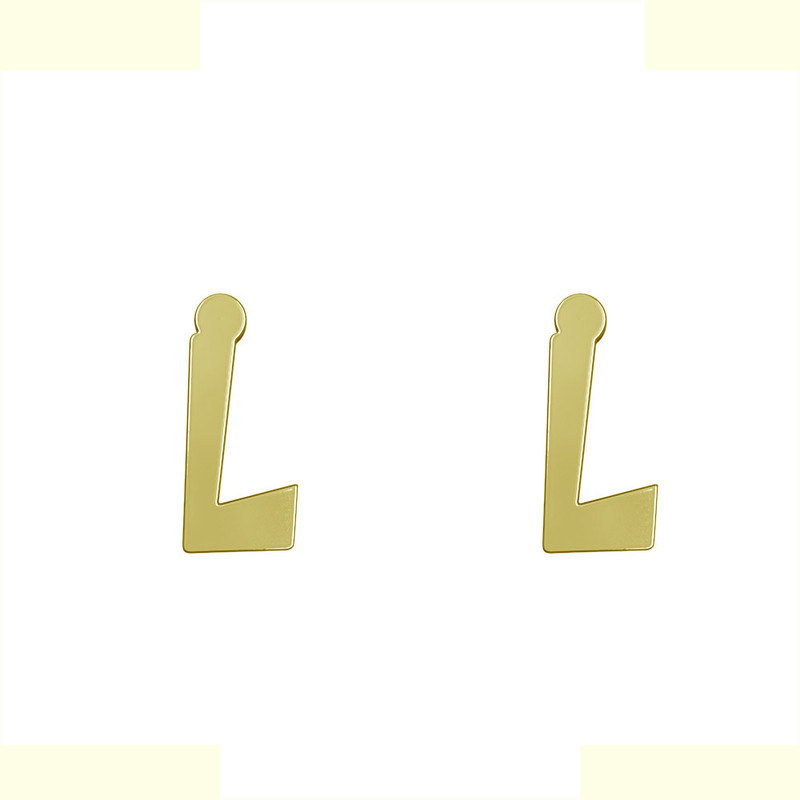 گوشواره طلا 18 عیار زنانه مدوپد مدل حرف L کد GA1-16676 گوشواره طلا 18 عیار زنانه مدوپد مدل حرف L کد GA1-16676