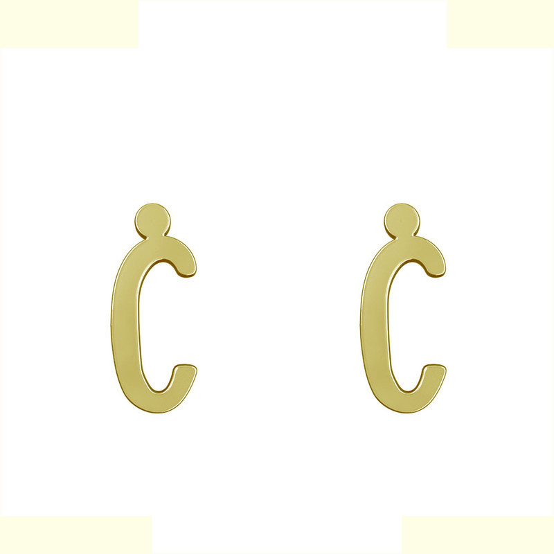 گوشواره طلا 18 عیار زنانه مدوپد مدل حرف C کد GA1-16735 گوشواره طلا 18 عیار زنانه مدوپد مدل حرف C کد GA1-16735