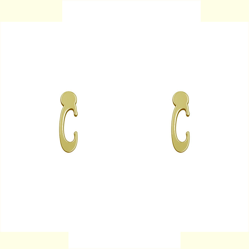 گوشواره طلا 18 عیار زنانه مدوپد مدل حرف C کد GA1-17097 گوشواره طلا 18 عیار زنانه مدوپد مدل حرف C کد GA1-17097