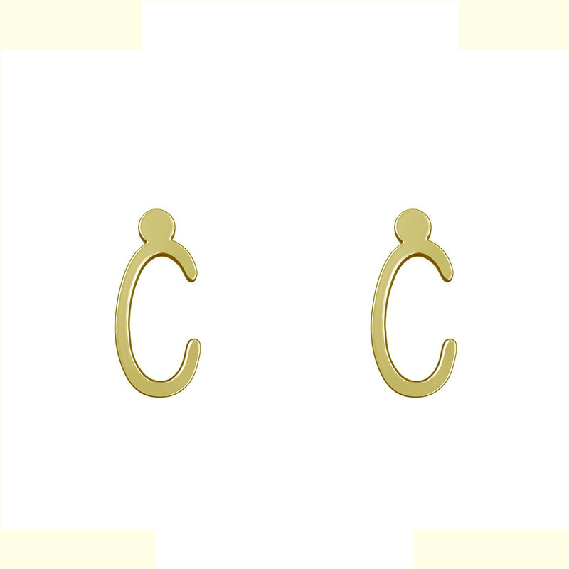 گوشواره طلا 18 عیار زنانه مدوپد مدل حرف C کد GA1-17175 گوشواره طلا 18 عیار زنانه مدوپد مدل حرف C کد GA1-17175