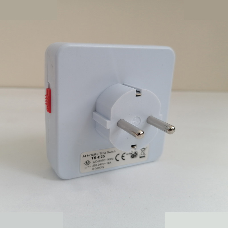 مبدل برق 3 به 2 مدل چراغ دار کد FH80