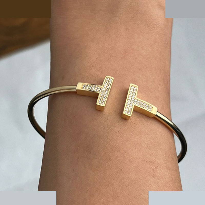 بنگل طلا 18 عیار زنانه ماوی گالری مدل تیفانی نگینی تاینی