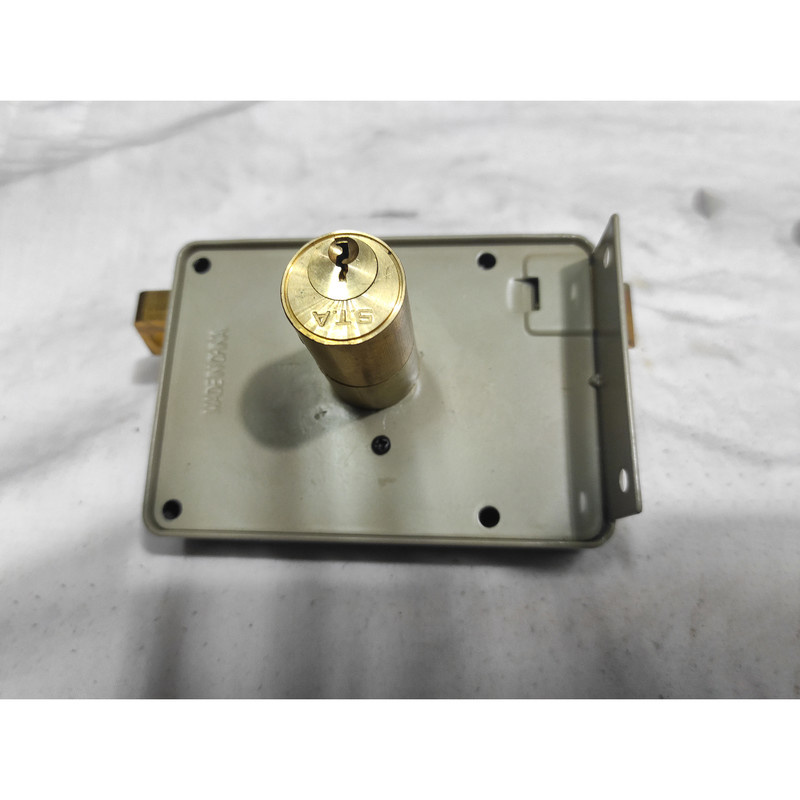 قفل حیاطی اس تی ای مدل SMT-STA-DOOR LOCK-111A-12 قفل حیاطی اس تی ای مدل SMT-STA-DOOR LOCK-111A-12