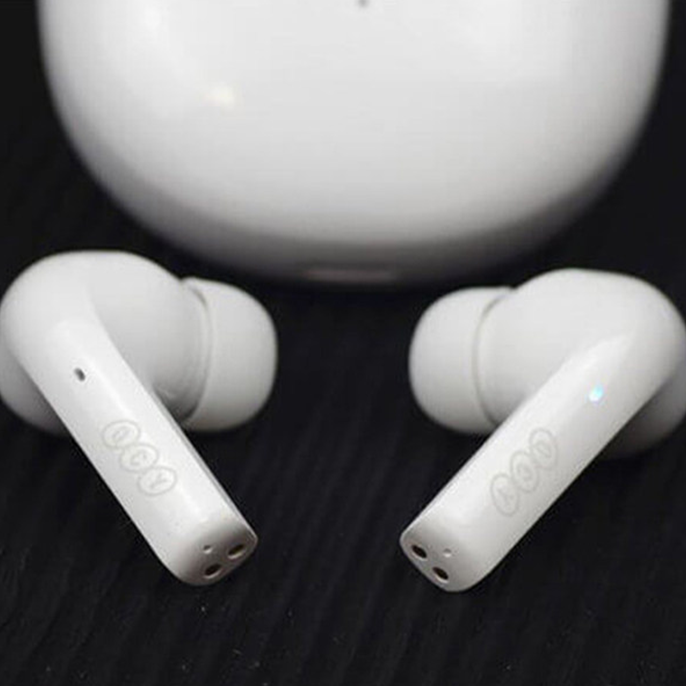 gallery-هندزفری بی سیم کیو سی وای مدل T18-gallery-1-TLP-8340_29dc275e-79af-45f9-ab51-5486b4b72cd5.png