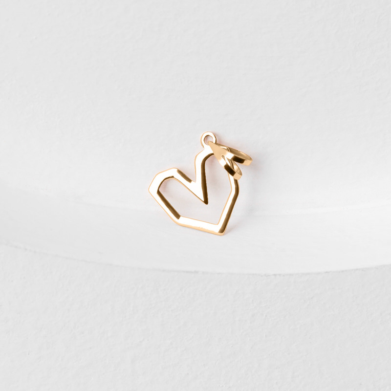 پلاک طرح قلب جذاب طلا 18 عیار پلاک طرح قلب جذاب طلا 18 عیار