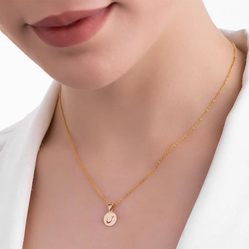 پلاک حروف حروف طلا 18 عیار طرح حرف س در دایره پلاک حروف حروف طلا 18 عیار طرح حرف س در دایره