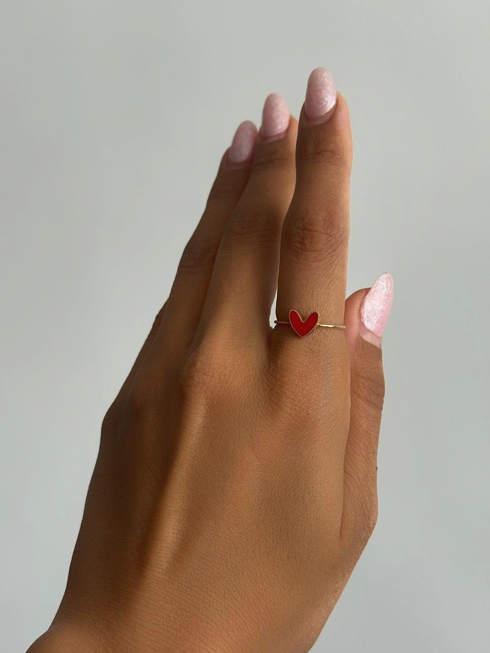 انگشتر طلا 18 عیار زنانه اپال گلد مدل مینیمال قلب قرمز میناکاریکد sh0433  سایز 56 انگشتر طلا 18 عیار زنانه اپال گلد مدل مینیمال قلب قرمز میناکاریکد sh0433  سایز 56