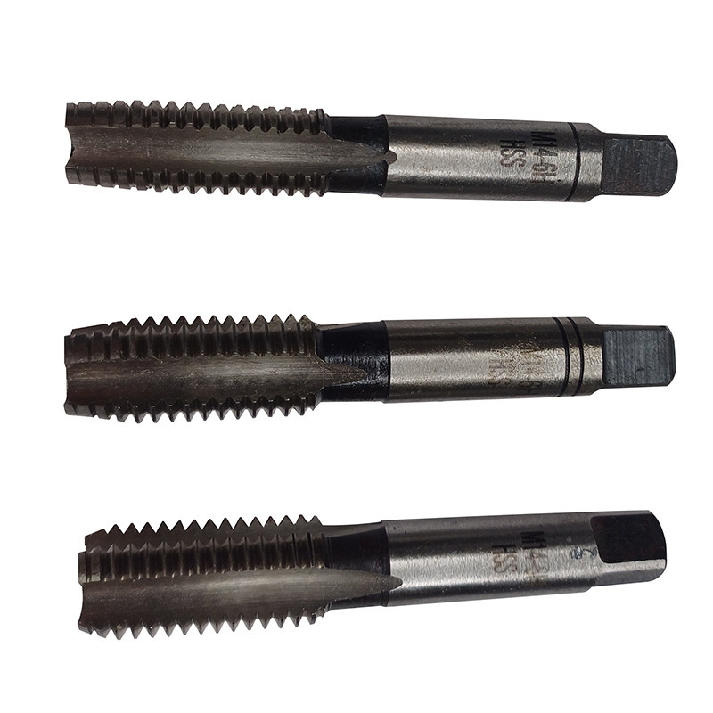 قلاویز دستی کراسمن مدل M14 سایز 14 میلیمتر مجموعه 3 عددی قلاویز دستی کراسمن مدل M14 سایز 14 میلیمتر مجموعه 3 عددی