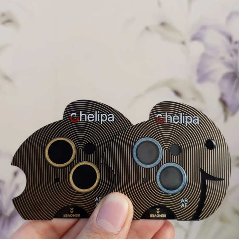 محافظ لنز دوربین شیشه ای اوجی مدل chelipa shine مناسب برای گوشی موبایل اپل iPhone 15 محافظ لنز دوربین شیشه ای اوجی مدل chelipa shine مناسب برای گوشی موبایل اپل iPhone 15