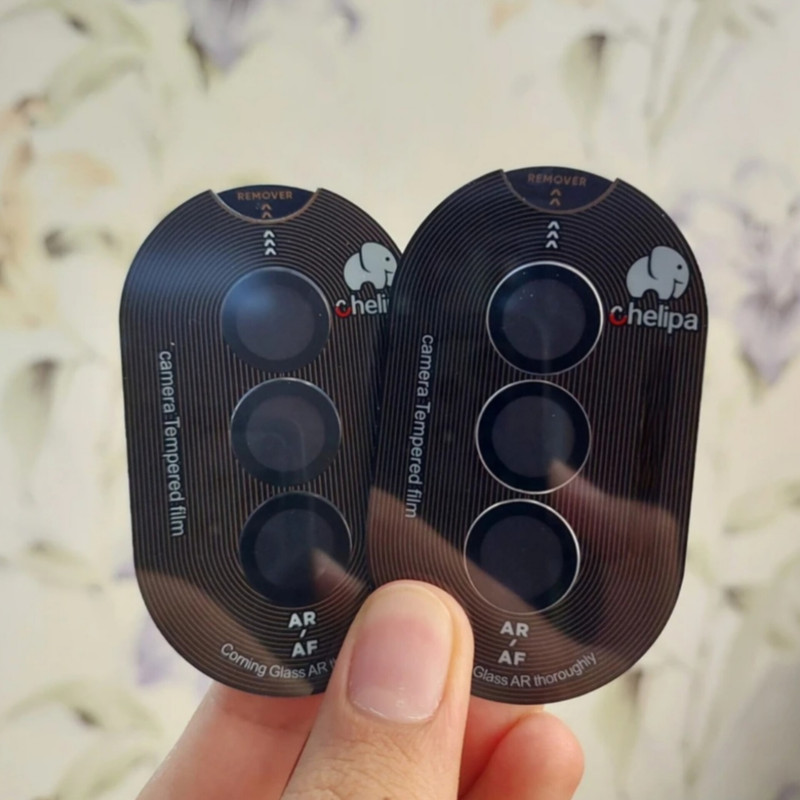 محافظ لنز دوربین شیشه ای اوجی مدل chelipa titanium مناسب برای گوشی موبایل سامسونگ Galaxy S25 Plus محافظ لنز دوربین شیشه ای اوجی مدل chelipa titanium مناسب برای گوشی موبایل سامسونگ Galaxy S25 Plus