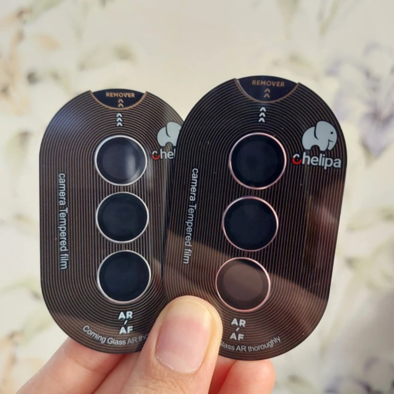 محافظ لنز دوربین شیشه ای اوجی مدل chelipa titanium مناسب برای گوشی موبایل سامسونگ Galaxy A35 محافظ لنز دوربین شیشه ای اوجی مدل chelipa titanium مناسب برای گوشی موبایل سامسونگ Galaxy A35