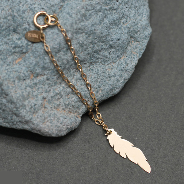 آویز ساعت طلا 18 عیار زنانه شمیم گلد گالری مدل 1046 آویز ساعت طلا 18 عیار زنانه شمیم گلد گالری مدل 1046