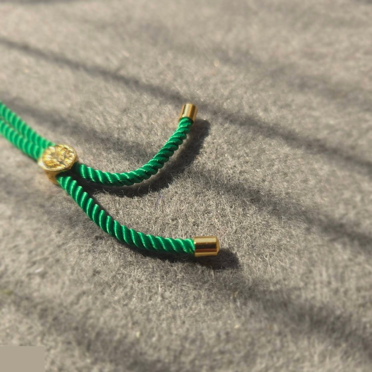 دستبند طلا 18 عیار زنانه شمیم گلد گالری طرح چشم کد D40-11 دستبند طلا 18 عیار زنانه شمیم گلد گالری طرح چشم کد D40-11