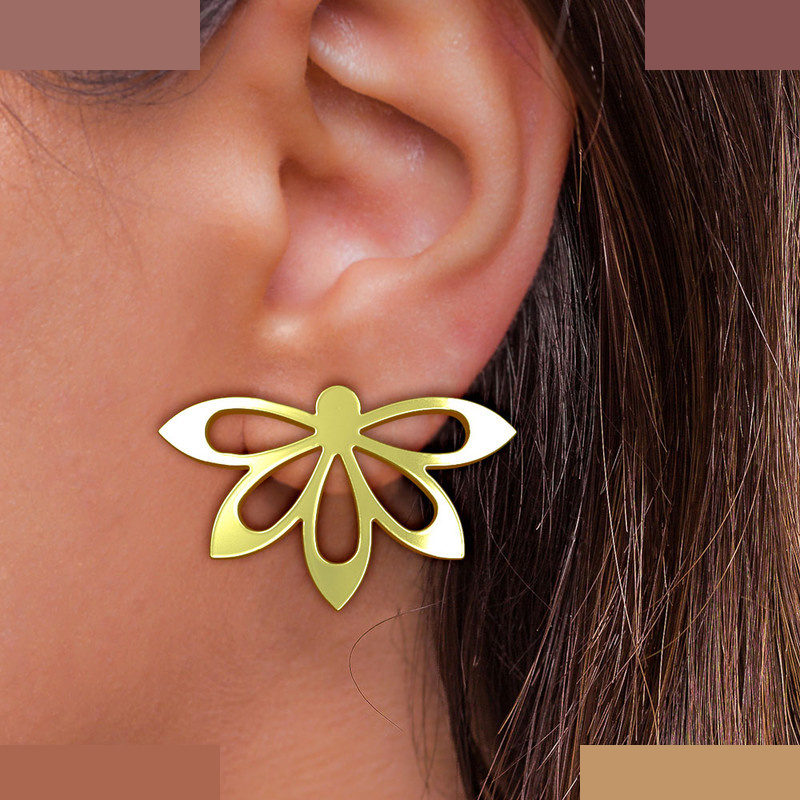 گوشواره طلا 18 عیار زنانه مدوپد مدل گل کد GA1-11068 گوشواره طلا 18 عیار زنانه مدوپد مدل گل کد GA1-11068