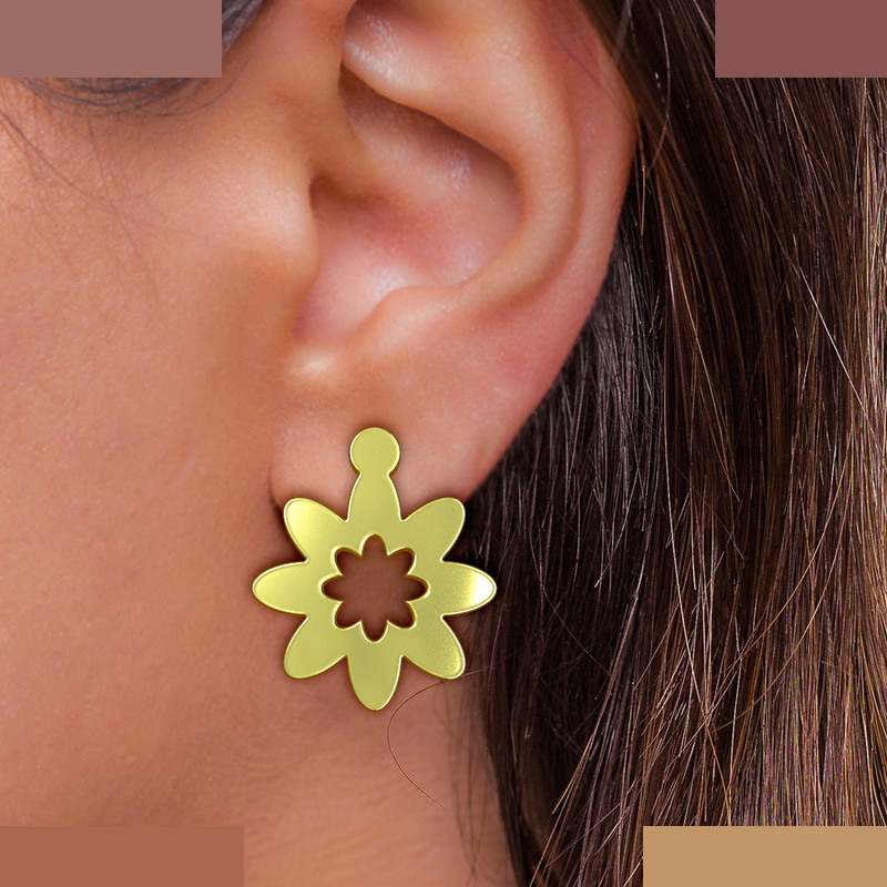 گوشواره طلا 18 عیار زنانه مدوپد مدل گل کد GA1-12431 گوشواره طلا 18 عیار زنانه مدوپد مدل گل کد GA1-12431