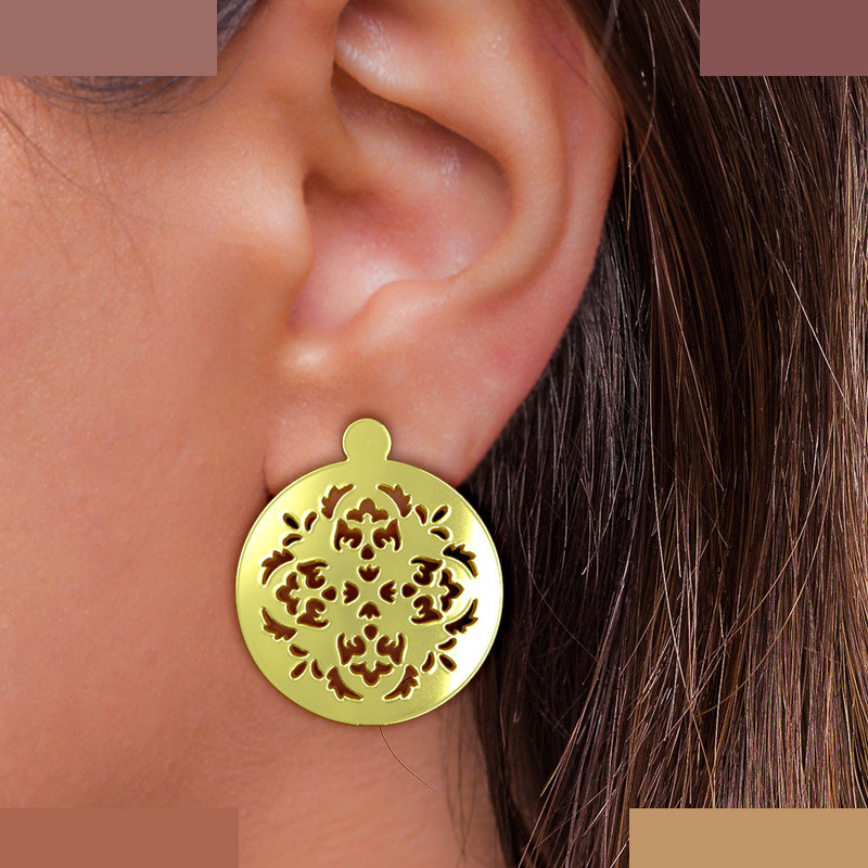 گوشواره طلا 18 عیار زنانه مدوپد مدل دایره و گل کد GA1-12808