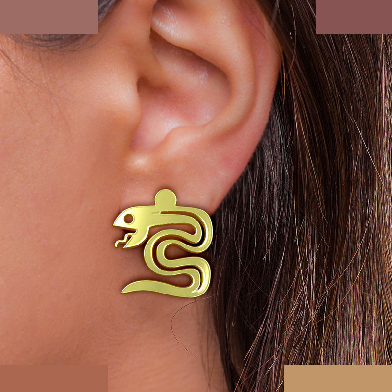 گوشواره طلا 18 عیار زنانه مدوپد مدل مار کد GA1-16240 گوشواره طلا 18 عیار زنانه مدوپد مدل مار کد GA1-16240