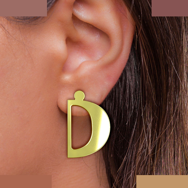 گوشواره طلا 18 عیار زنانه مدوپد مدل حرف D کد GA1-16864 گوشواره طلا 18 عیار زنانه مدوپد مدل حرف D کد GA1-16864