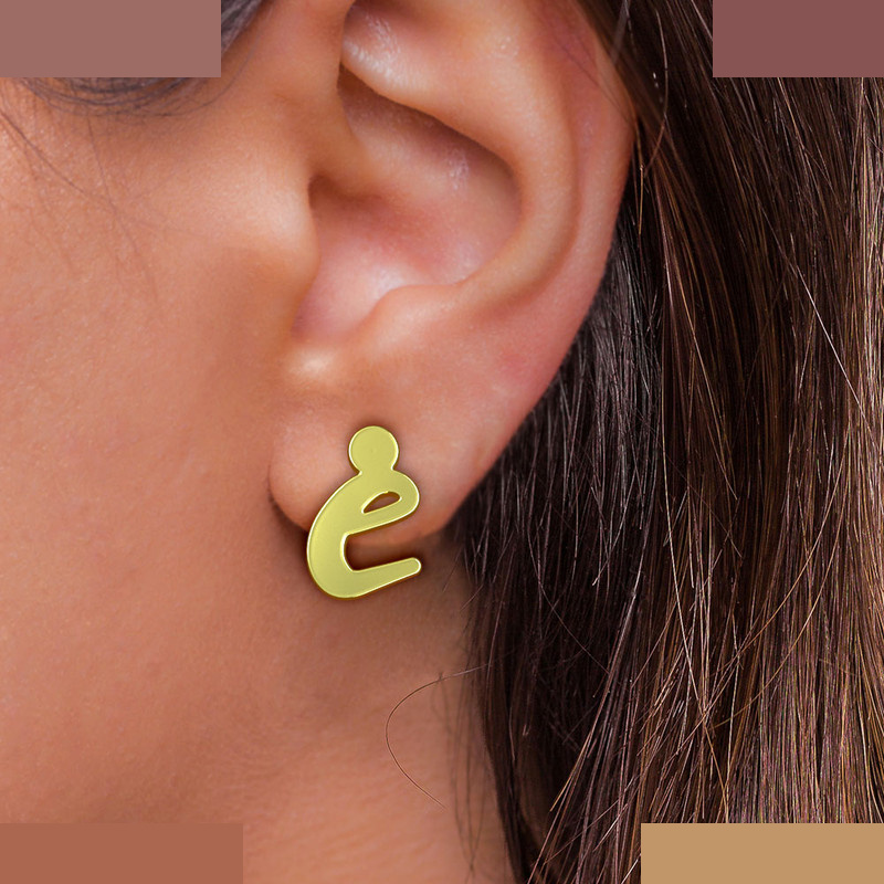 گوشواره طلا 18 عیار زنانه مدوپد مدل حرف E کد GA1-16995