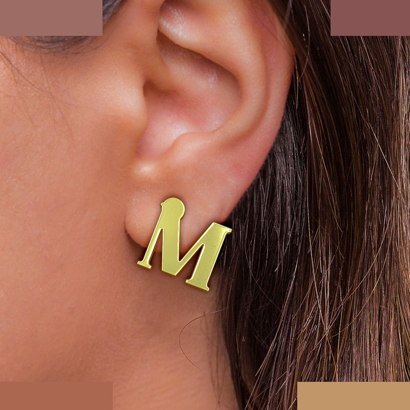 گوشواره طلا 18 عیار زنانه مدوپد مدل حرف M کد GA1-17159