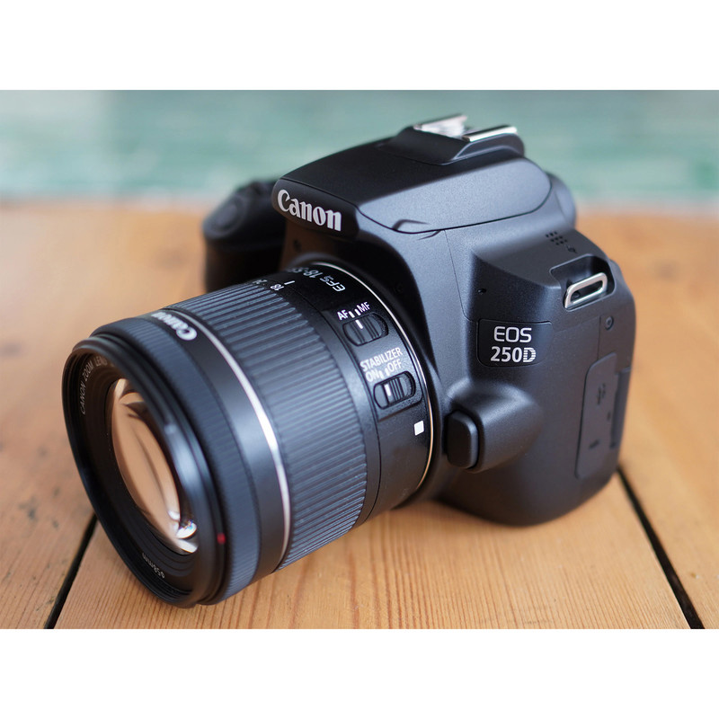 دوربین دیجیتال کانن مدل EOS 250D به همراه لنز 55-18 میلی متر IS STM