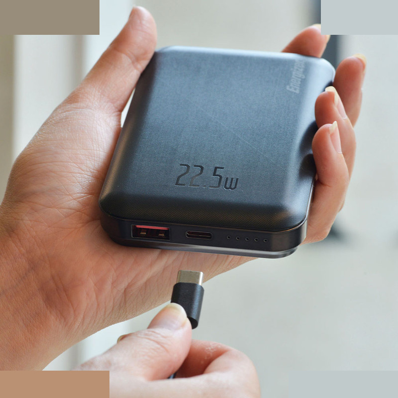 پاوربانک بی سیم 20 وات انرجایزر مدل QM10006PQ ظرفیت 10000 میلی آمپرساعت پاوربانک بی سیم 20 وات انرجایزر مدل QM10006PQ ظرفیت 10000 میلی آمپرساعت