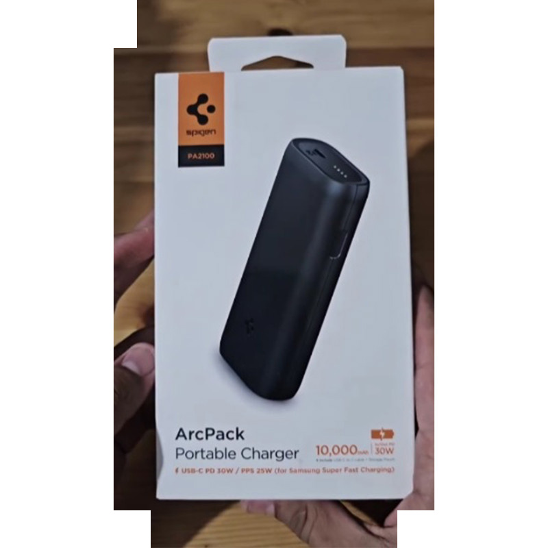 پاوربانک اسپیگن مدل ArcPack ظرفیت 10000 میلی آمپر ساعت