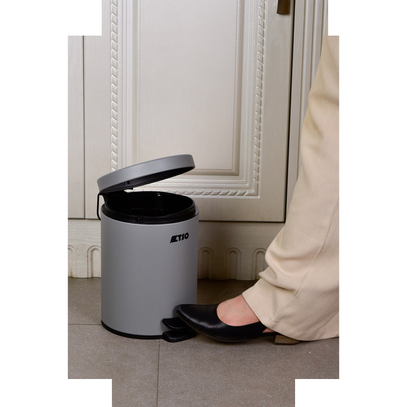 سطل زباله پدالی اتسو مدل simple گنجایش 5 لیتر