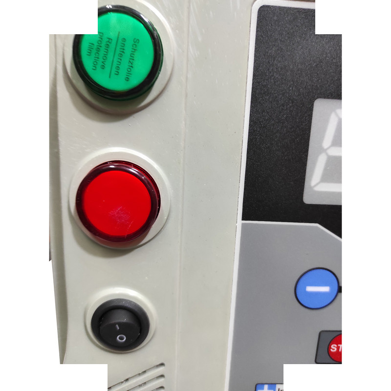 درجه باد دیجیتال  مدل دیواری ریموت دار کد SMT-RIMOTOE DAR-DARGE BAD-145psi