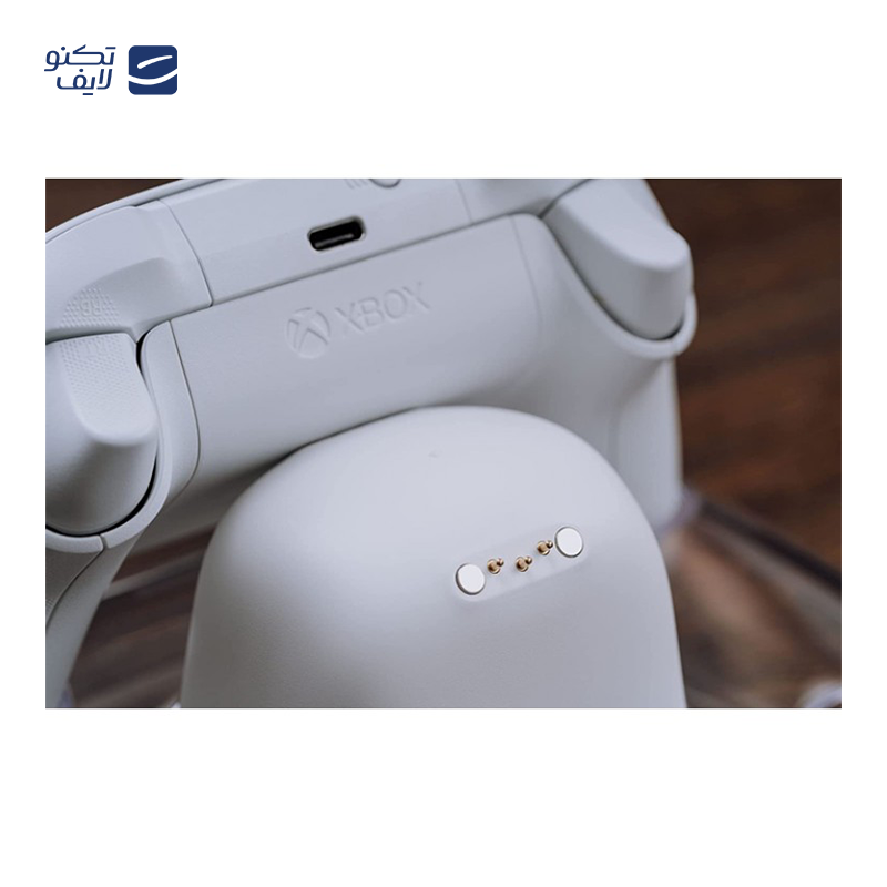 gallery-پایه شارژر دسته بازی ایکس باکس X مدل Z-018 copy.png gallery-پایه شارژر دسته بازی ایکس باکس X مدل Z-018 copy.png