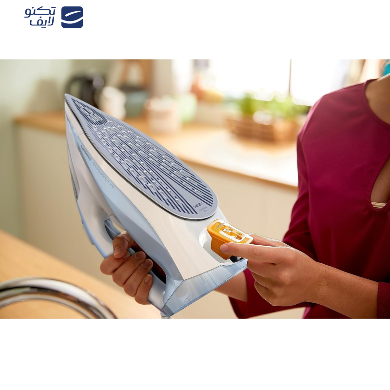 اتو بخار فیلیپس مدل DST7011 اتو بخار فیلیپس مدل DST7011