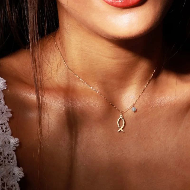 پلاک طلا 18عیار طرح ماهی مینیمال پلاک طلا 18عیار طرح ماهی مینیمال