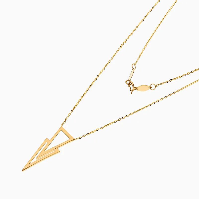 گردنبند حروف طلا 18عیار طرح دو مثلث هرم گردنبند حروف طلا 18عیار طرح دو مثلث هرم