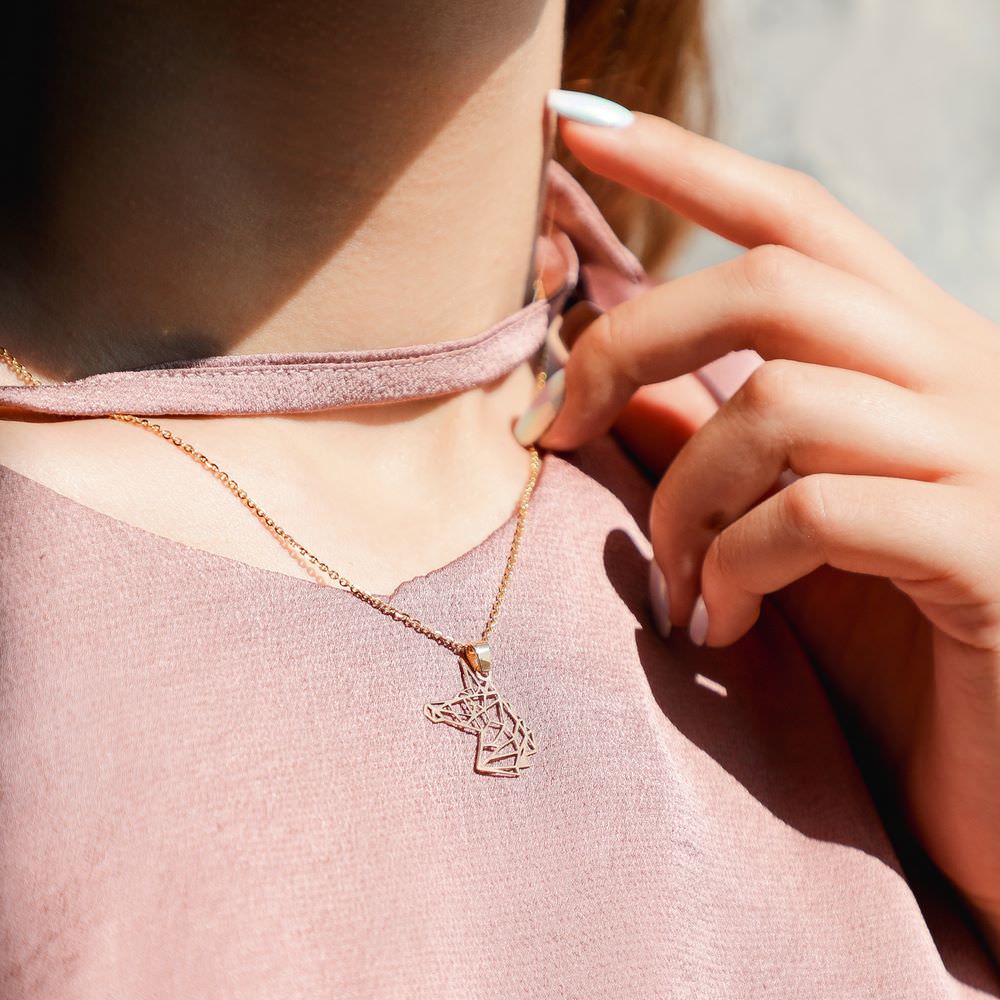 گردنبند طلا زنانه طلا 18عیار طرح یونیکرن گردنبند طلا زنانه طلا 18عیار طرح یونیکرن