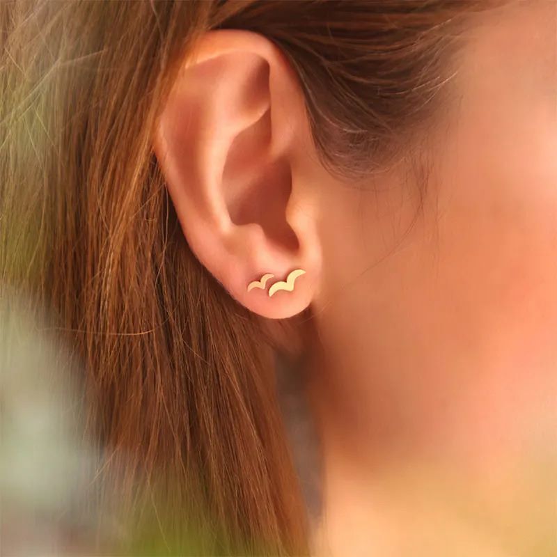 گوشواره طلا 18عیار طرح نقاشی پرنده گوشواره طلا 18عیار طرح نقاشی پرنده